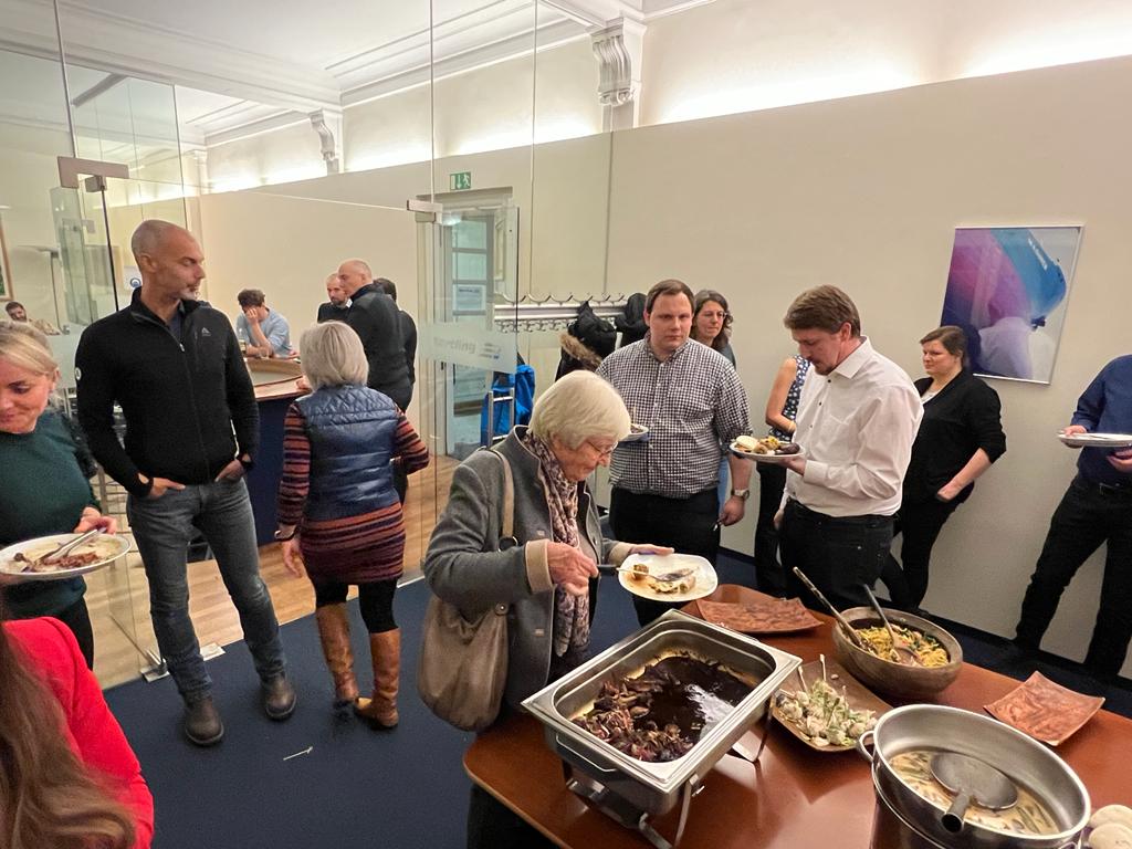 Hamburg Head Office says „Goodbye” to Asia House