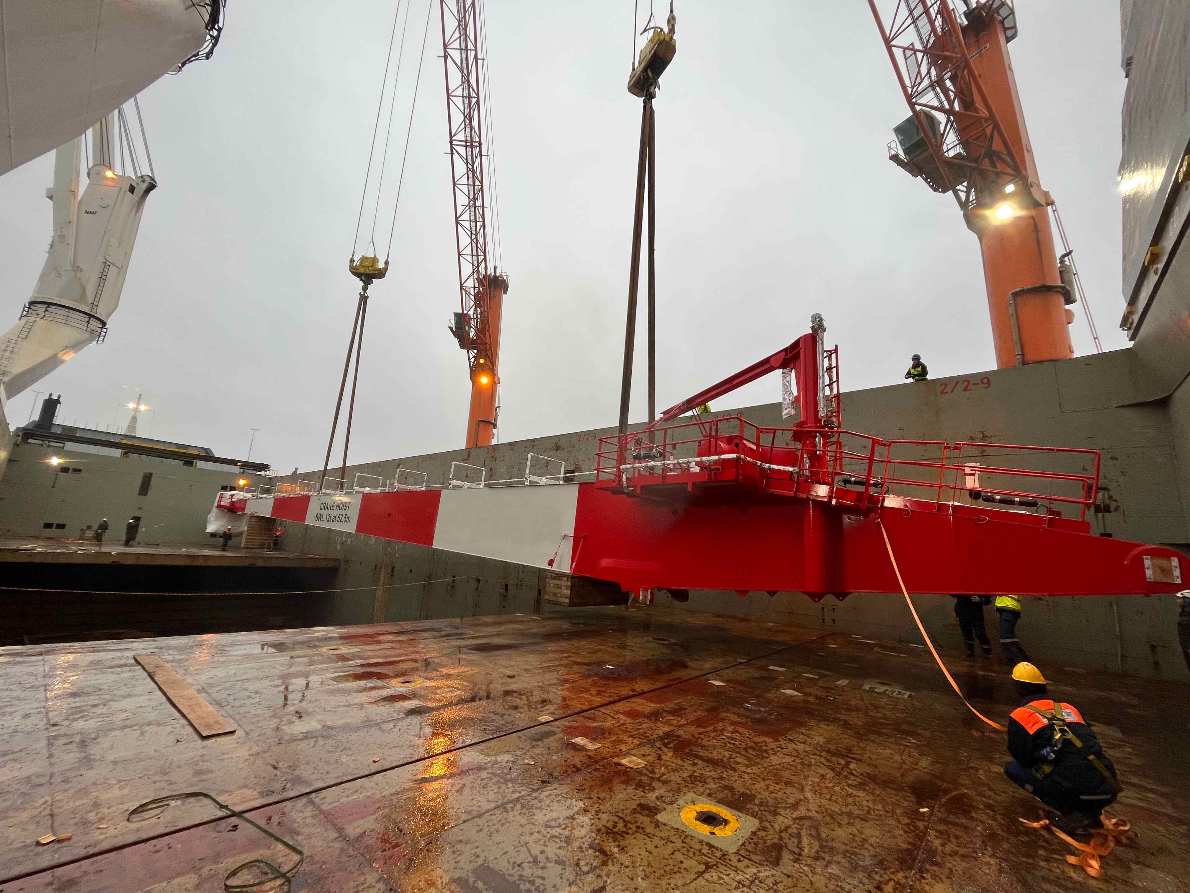 Successful Transport of Pedestal Crane Boom and Slewing Column from Gdynia Port to Jebel Ali