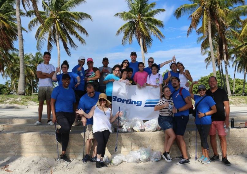 Bertling Miami organizes Beach Cleanup on World Cleanup Day 2022